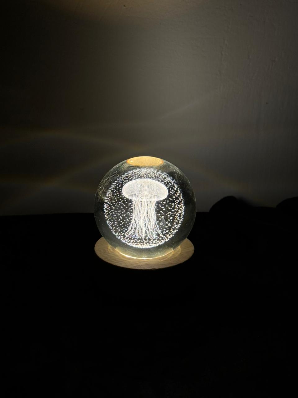 3D JELLYFISH CRYSTAL BALL LAMP | NIGHT LIGHT WITH WOODEN BASE